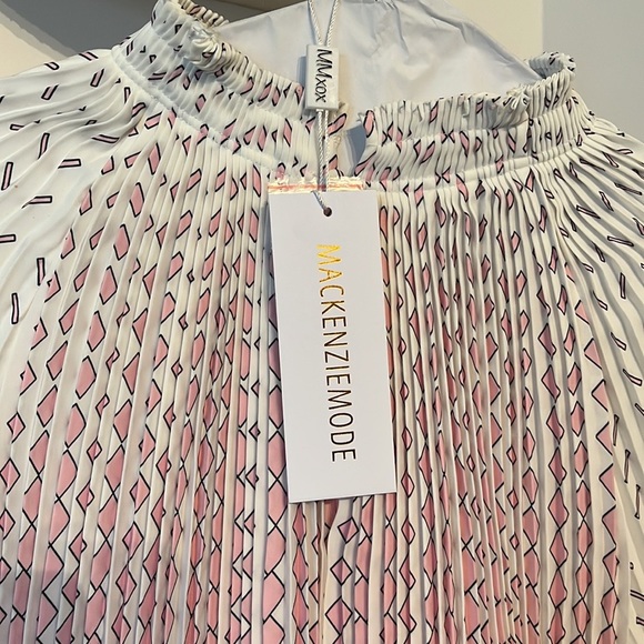 MACKENZIEMODE blouse NWT - Picture 3 of 7